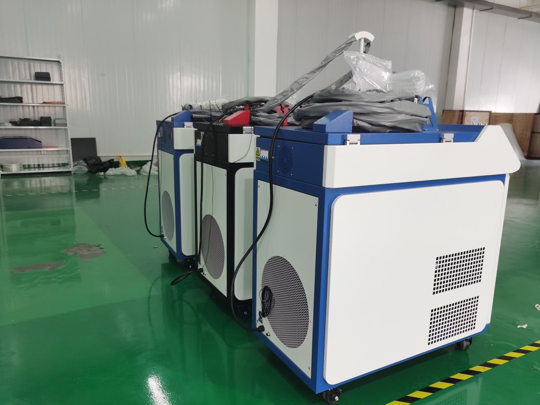 Ręczna spawarka laserowa 1000 W 1080nm Sprzęt do spawania laserem światłowodowym Podwójne wahadło