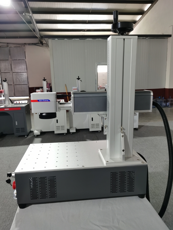 30W Fiber Laser Machine Zasilacz MW z Maxphotonics Raycus